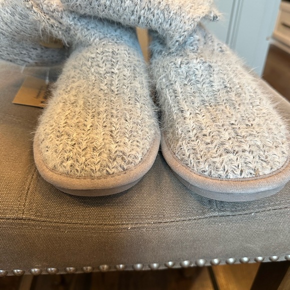 Brand new with tags Bearpaw gray knit boots size 10 - Picture 7 of 11